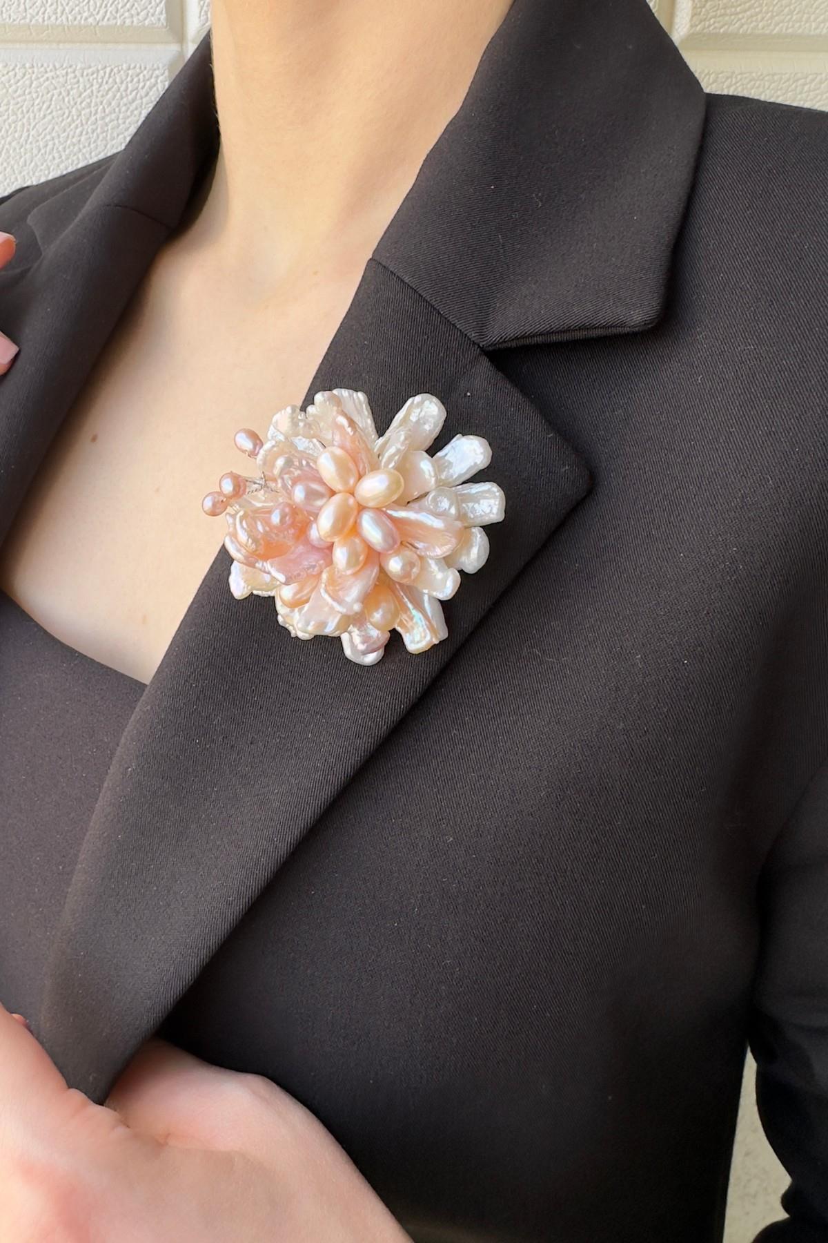 Salkımlı Barok Doğal İnci Broş