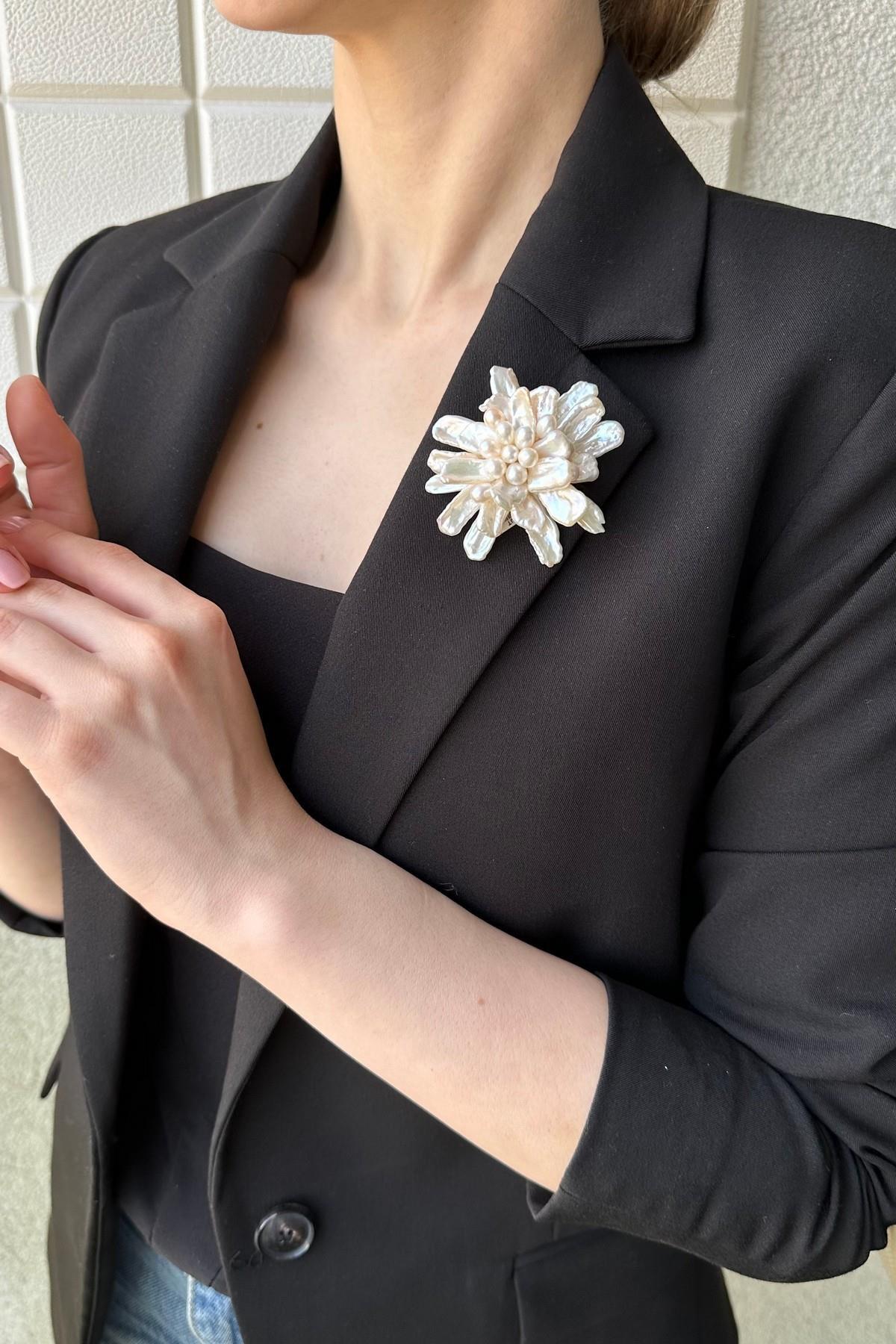 Çiçekli Doğal Barok İnci Broş